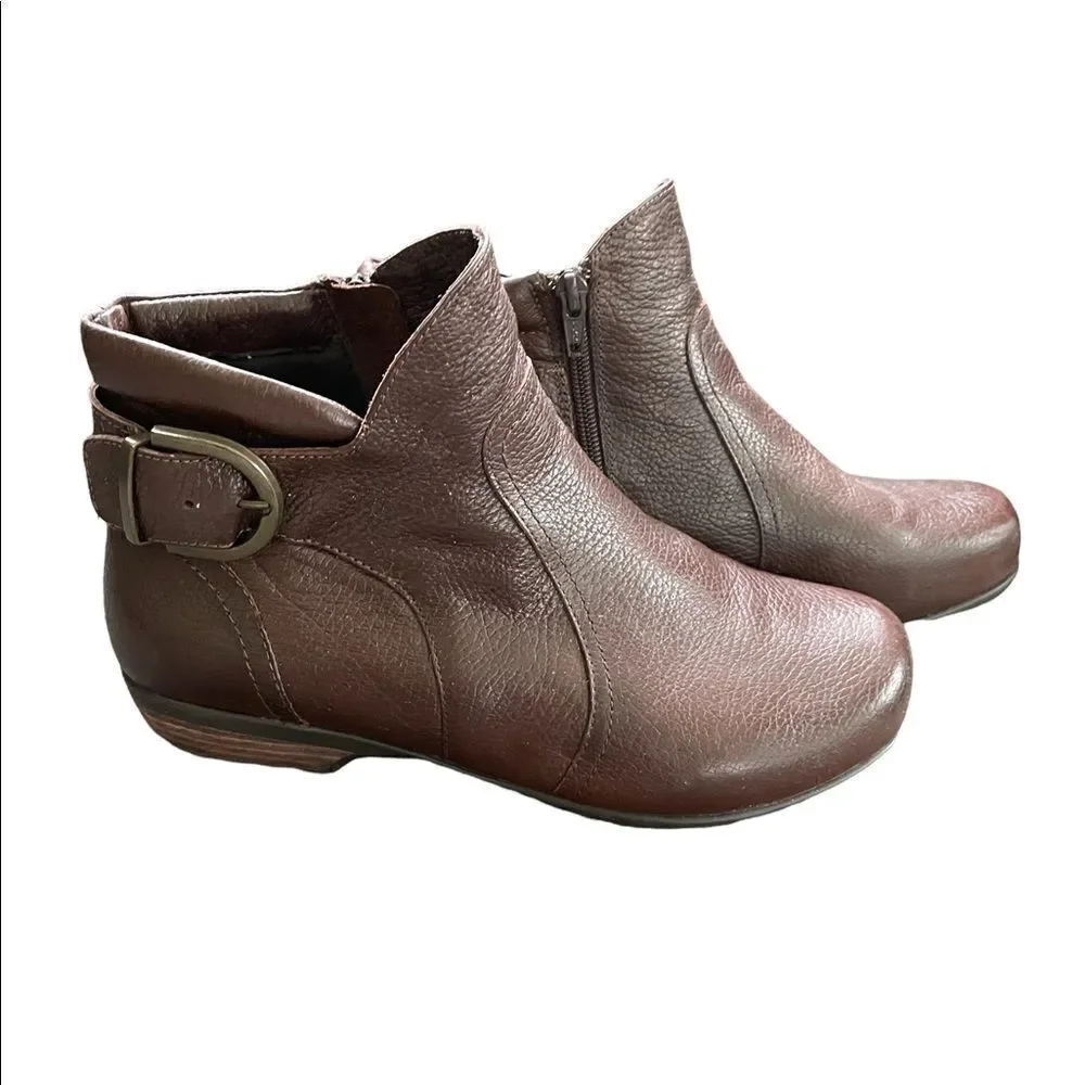 WALKING Cradles  Ender Bootie: Brown Tumbled Leather, size 8.5 WW